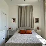 Villa Nanni - Camera Puccini Ao Lado Da Mura